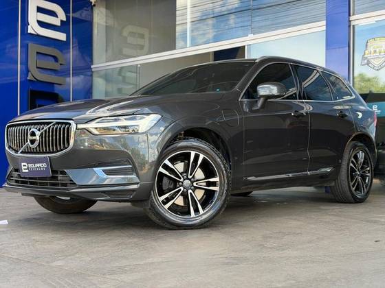 VOLVO XC60 2.0 T8 HYBRID MOMENTUM AWD GEARTRONIC